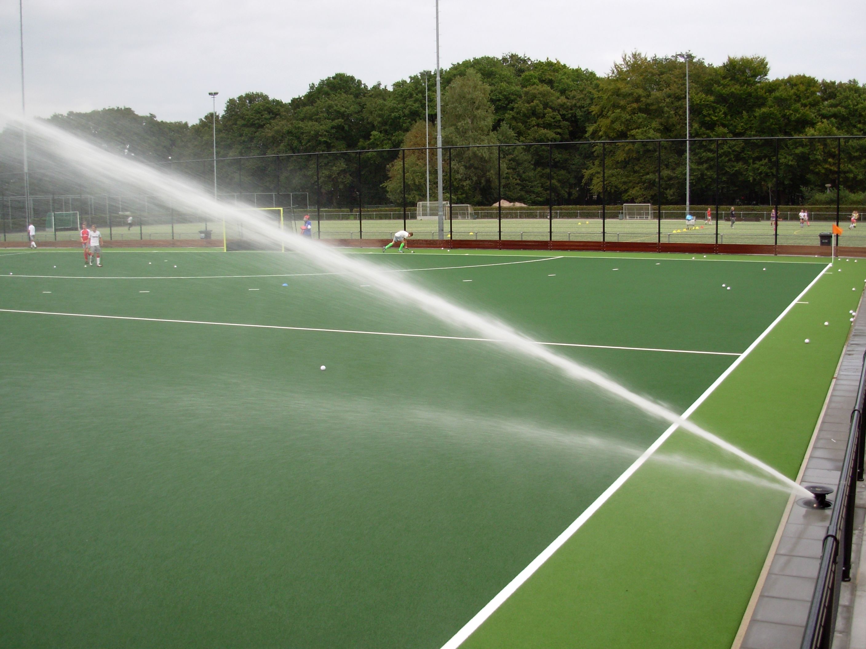 Beregenen zonder leidingwater bij HC Leerdam